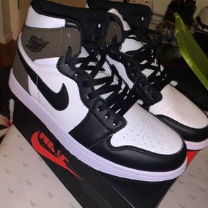 Air Jordan 1 Mid Mocha Custom Size 11